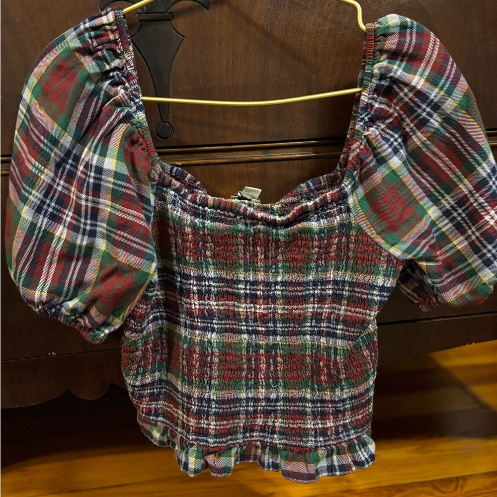 American Eagle plaid peasant top